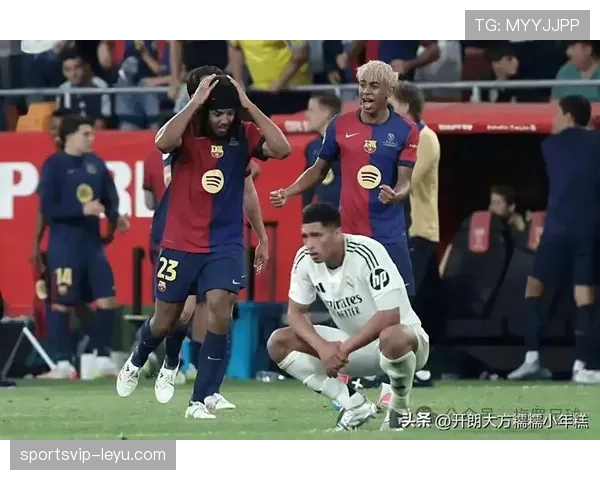 曼城有意巴萨中场新星加维，转会动向受关注