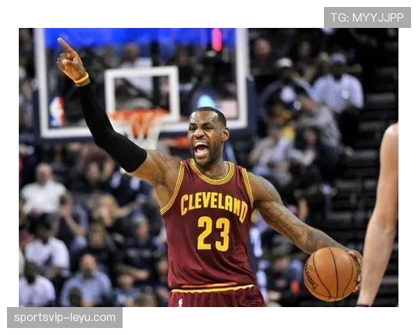 坦巴克蒂中卫风格独树一帜,助力球队防守体系再上新台阶 坦巴克蒂中卫风格独树一帜,助力球队防守体系再上新台阶