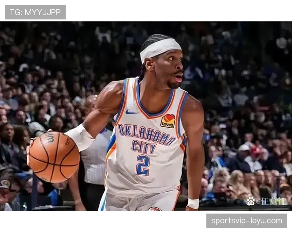 杰伦·威廉姆斯加强挡拆制造错位，三分效率超上季